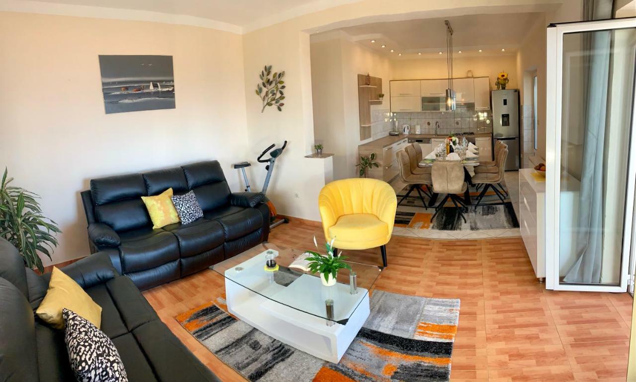 Duplex Apartment With Private Swimming Pool Preko Luaran gambar